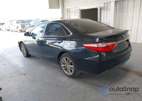 2015 Toyota Camry Se z USA, uszkodzony, nr VIN 4T1BF1FK9FU080613